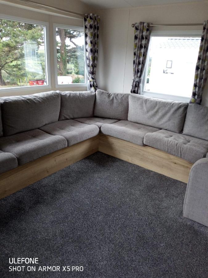 Exclusive 3 Bedroom Caravan, Sleeps 8 People At Parkdean Newquay Holiday Park, Cornwall, Uk Exterior foto